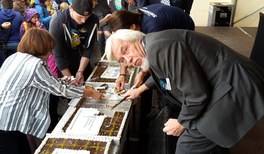 Begrüßung mit Torte