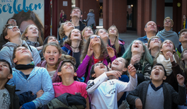 Junge Zuschauer bei den Highlights der Physik