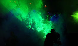 Physikshow mit Licht und Flüssigkeiten