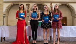 Evangelischen Ratsgymnasium Erfurt.jpg