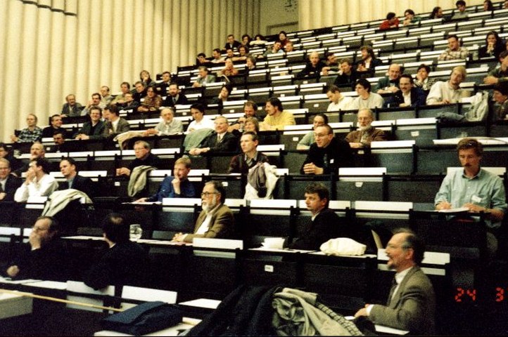 Founding of the division in Regensburg 1998 (Foto: U. Platt) Gründung des Fachverbands Umweltphysik in Regensburg 1998