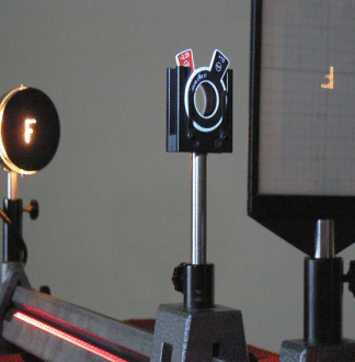 Versuchsaufbau physik-optischer-geraete.png