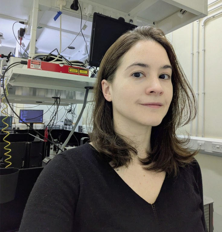 Photo_in_lab 2.jpg Photo_in_lab 2.jpg