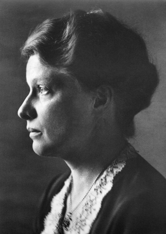 Sponer.jpg Sponer.jpg