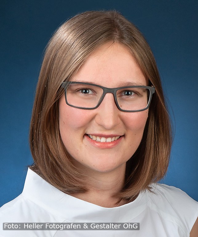 Bewerbungsfoto_Gutberlet_Mariev2 website.jpg