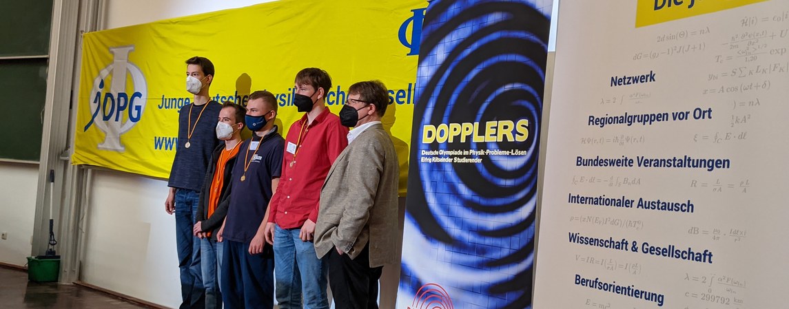 Das Siegerteam „kʷetwórī́k̑m̥̥tihdwóh₁“