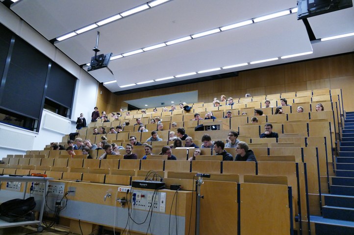 Publikum - B&B18/19 - Dr. Bothmer; ©DPG / Gimm 2018 P1050459.JPG