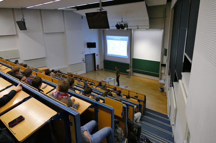 B&B18/19 - Dr. Bothmer; ©DPG / Gimm 2018 P1050483.JPG