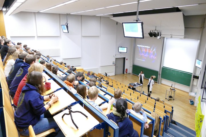 Slammer1 - PhysicsSlam18;  ©DPG / Gimm 2018