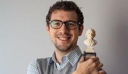 Die DPG gratuliert dem Göttinger Physiker Philip Willke zum Gewinn des „Goldenen Albert“