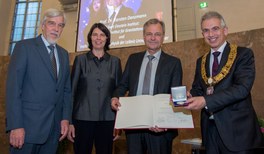 Verleihung des Otto-Hahn-Preises an den Gravitationswellenforscher Karsten Danzmann