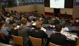 DPG-Schülertagung - Schülerinnen und Schüler diskutieren über ihre Forschung