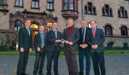 Schlüsselübergabe am Physikzentrum Bad Honnef