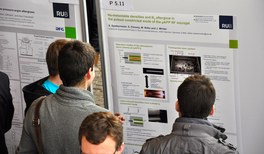 Teilchenphysik trifft Didaktik und künstliche Intelligenz in Aachen