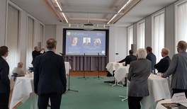 Physik-Nobelpreis für Entdeckung und Beschreibung Schwarzer Löcher