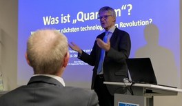 Eröffnungsvortrag im Anna-von-Helmholtz-Bau der PTB