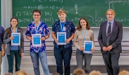 Physik trifft Teamgeist: Studierende meistern anspruchsvolle Aufgaben beim DOPPLERS-Wettbewerb
